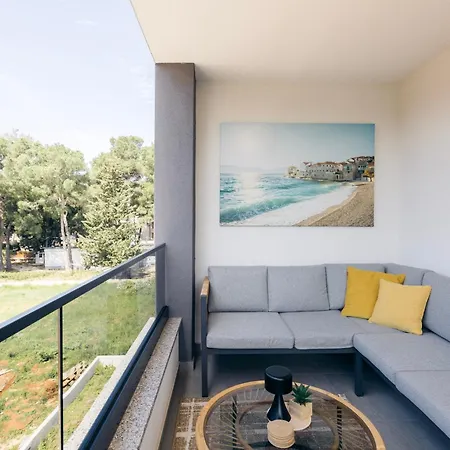 Sunchill Apartment *