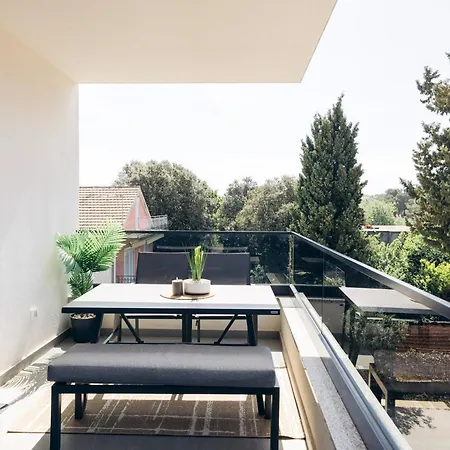 Sunchill Apartment